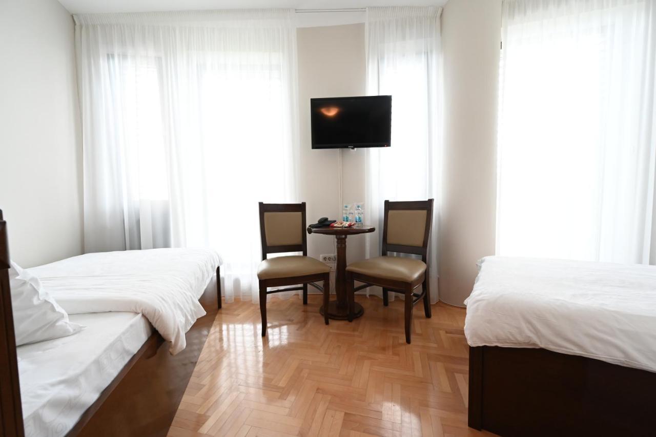 Hotel "Jkc Banja Luka" Kültér fotó