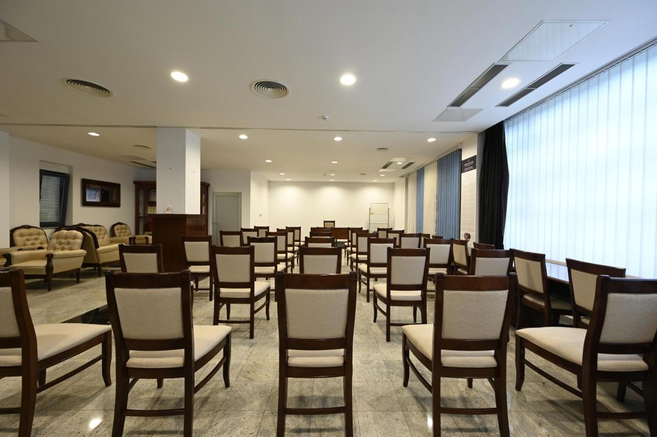 Hotel "Jkc Banja Luka" Kültér fotó
