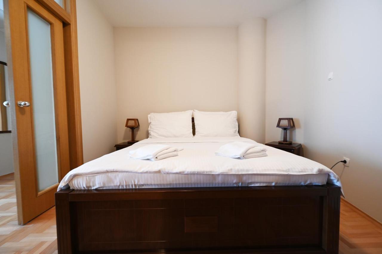 Hotel "Jkc Banja Luka" Kültér fotó